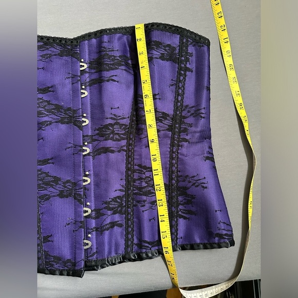 Purple and black lace overbust corset - Picture 5 of 6